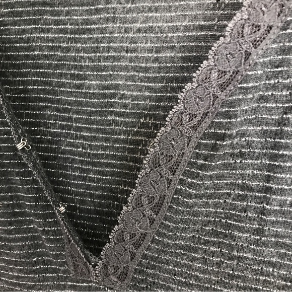 GUESS Jeans Authentic NWOT Metallic Thread V-Neck Henley CTRR Vintage Deadstock - Picture 4 of 10